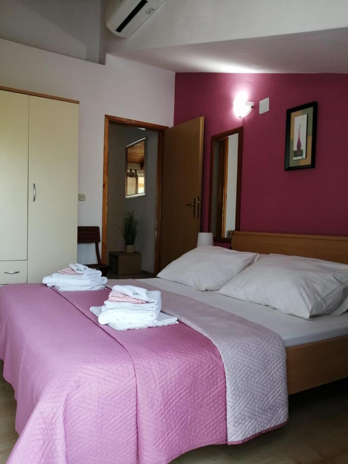 Apartament Mala Basina -Maslina Vrbanj Zewnętrze zdjęcie