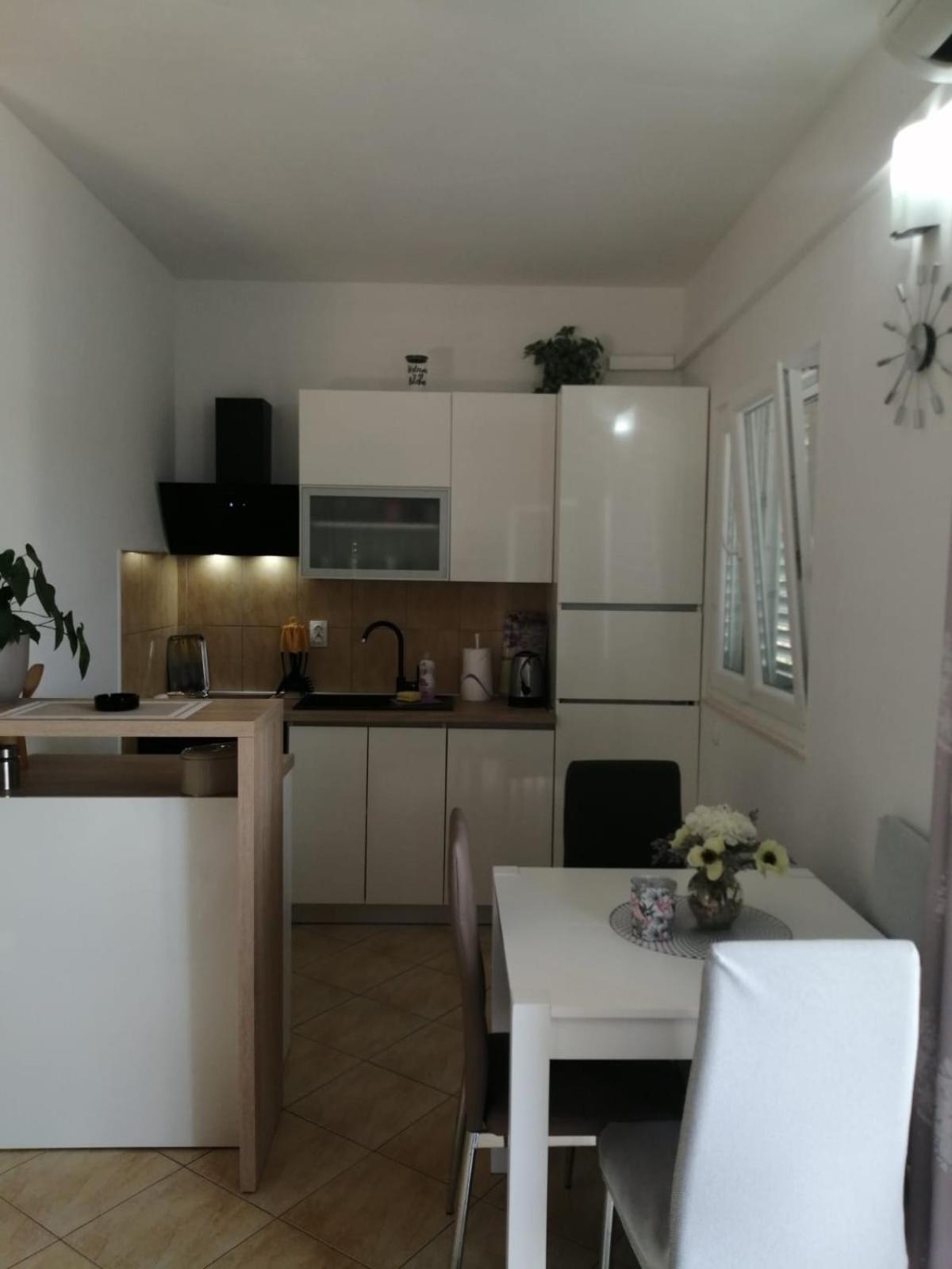 Apartament Mala Basina -Maslina Vrbanj Zewnętrze zdjęcie