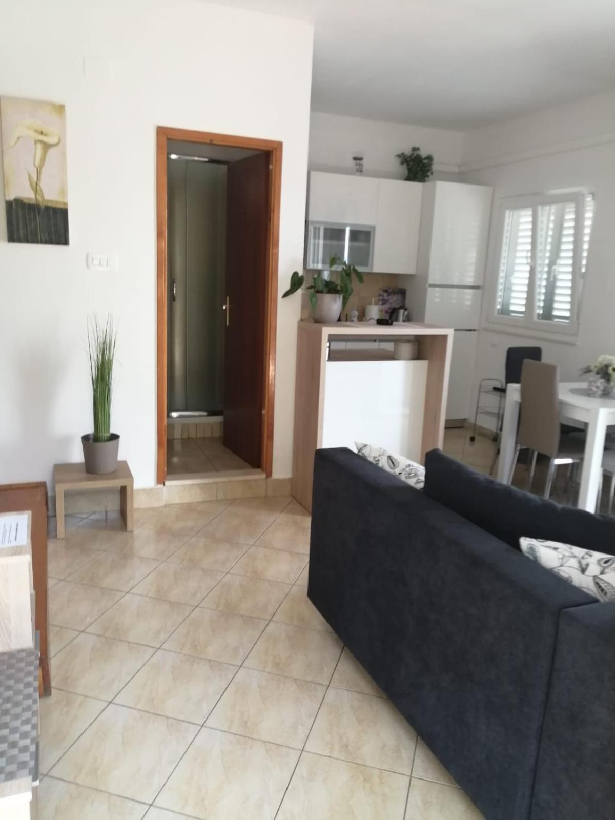 Apartament Mala Basina -Maslina Vrbanj Zewnętrze zdjęcie