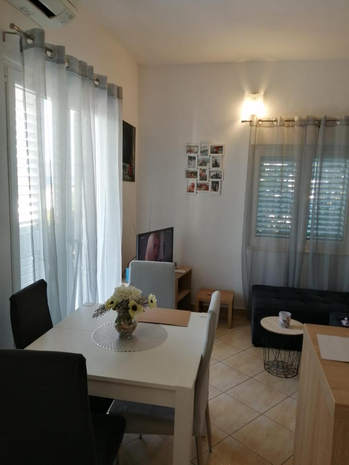 Apartament Mala Basina -Maslina Vrbanj Zewnętrze zdjęcie