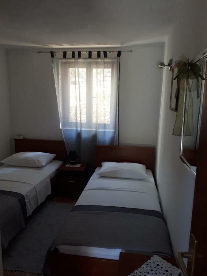 Apartament Mala Basina -Maslina Vrbanj Zewnętrze zdjęcie