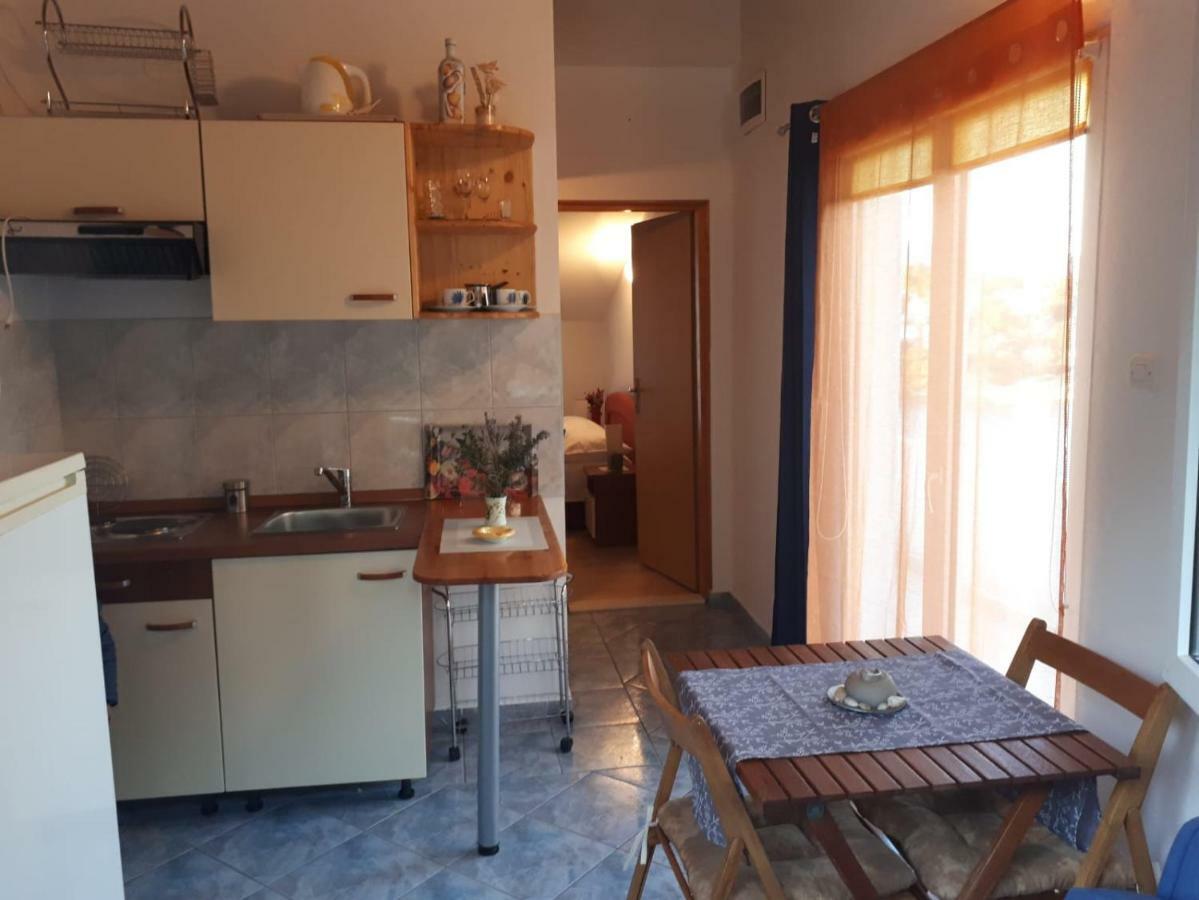 Apartament Mala Basina -Maslina Vrbanj Zewnętrze zdjęcie